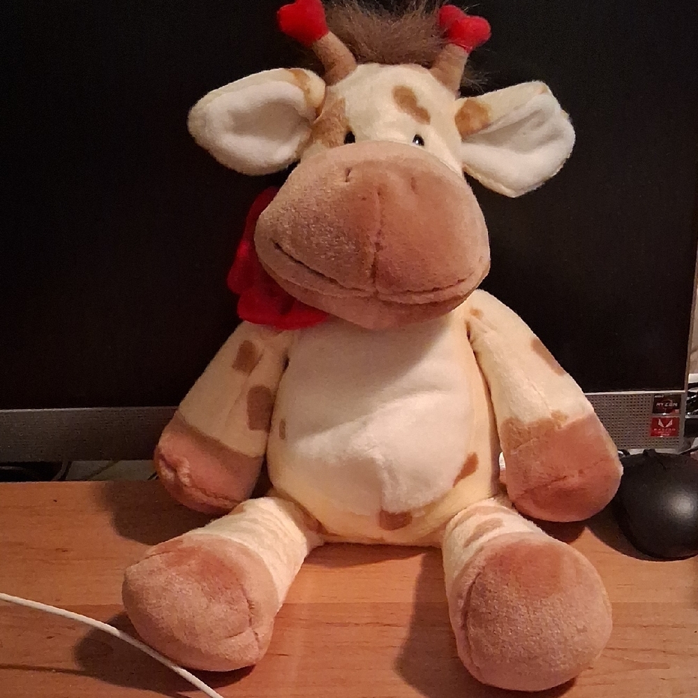 RUSS Giraffe Toy - Cream and Brown